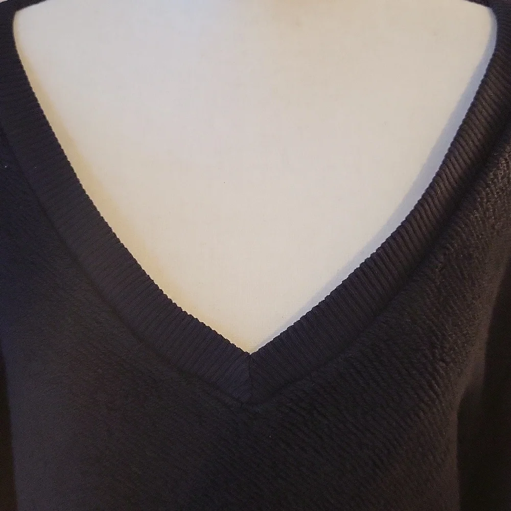 Groceries Apparel 100% Organic Cotton V-neck Sweater - Picture 2 of 9